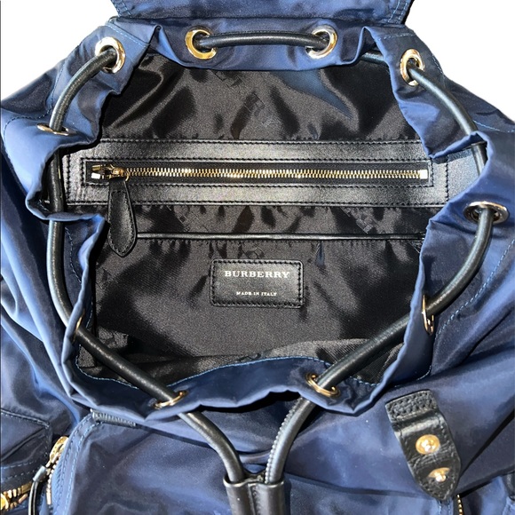 💯Authentic Burberry Nylon Backpack/Rucksack GUC - Picture 4 of 11